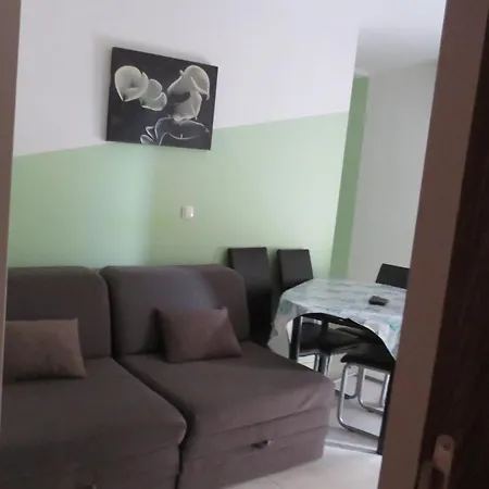 Appartamento C *